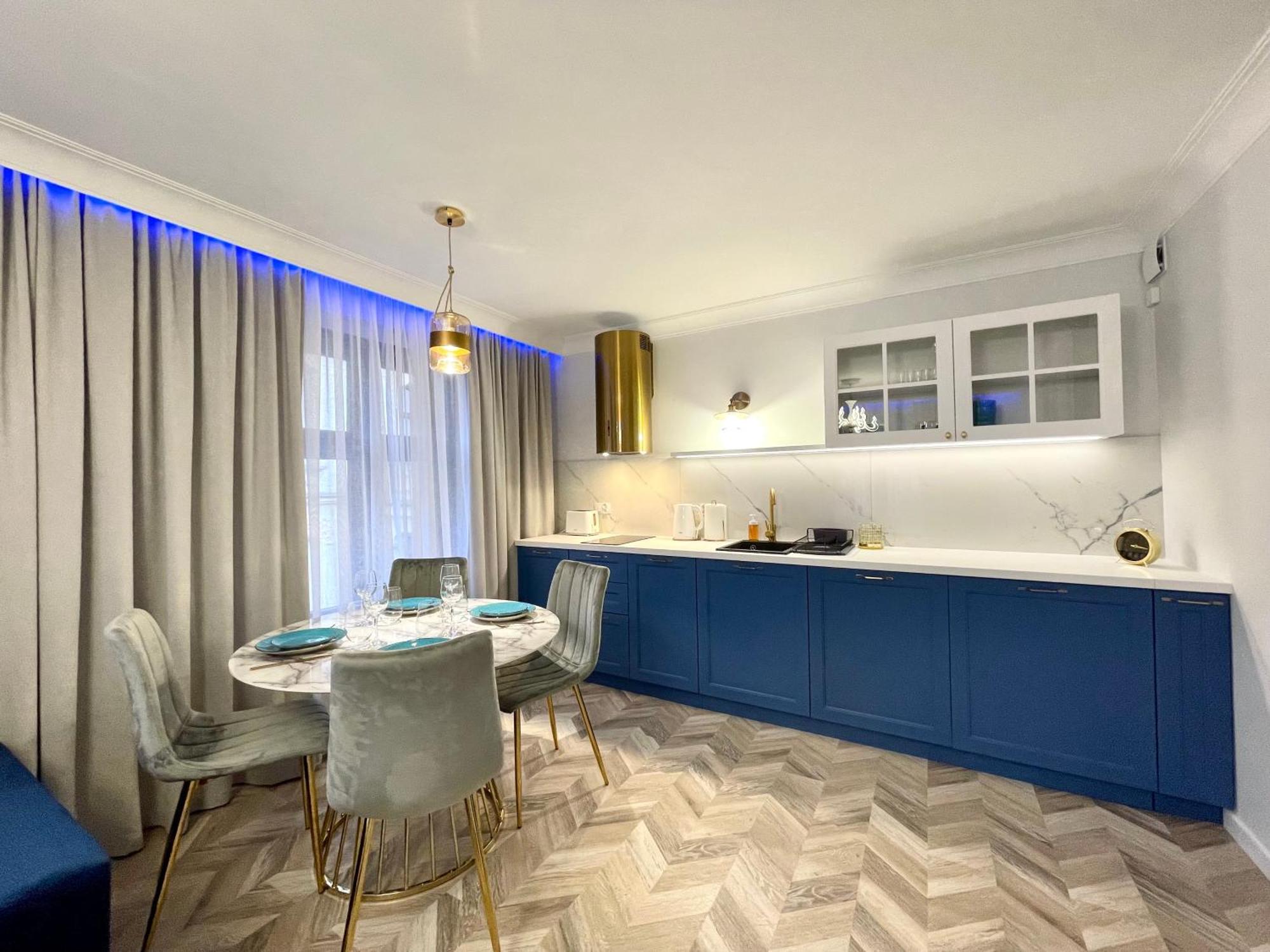 Old Town - Loft And Belleview Apartment *